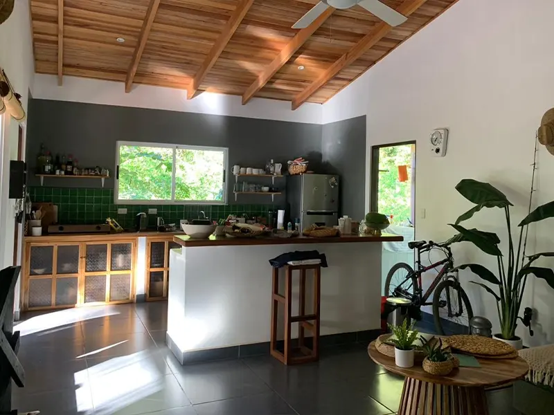 Tiny House & Bungalows Near Barrigona Beach