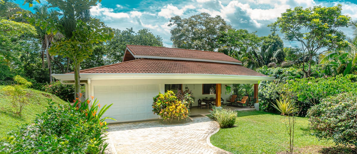 Home in Loma Verde
